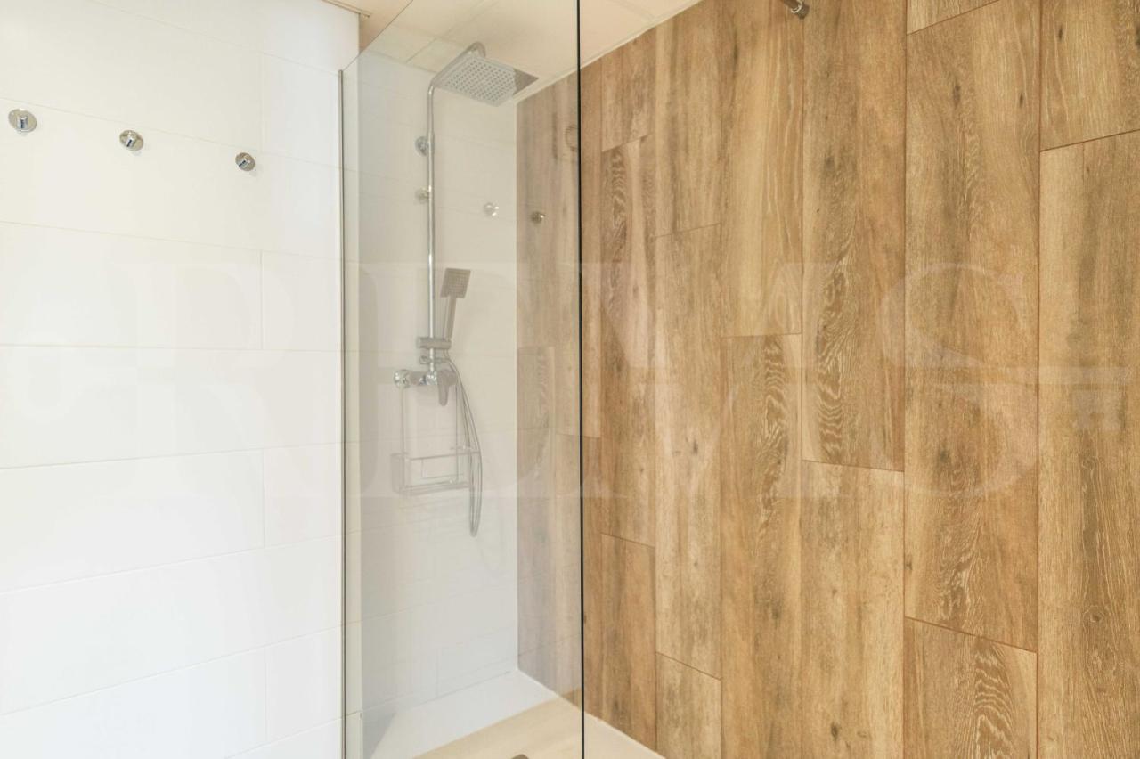 Spacious Apartment Next To Plaza De La Merced By Rems Málaga Exteriör bild